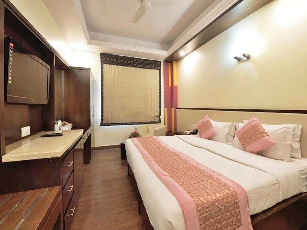 Fabhotel Marble Arch Karol Bagh Delhi  Ngoại thất bức ảnh