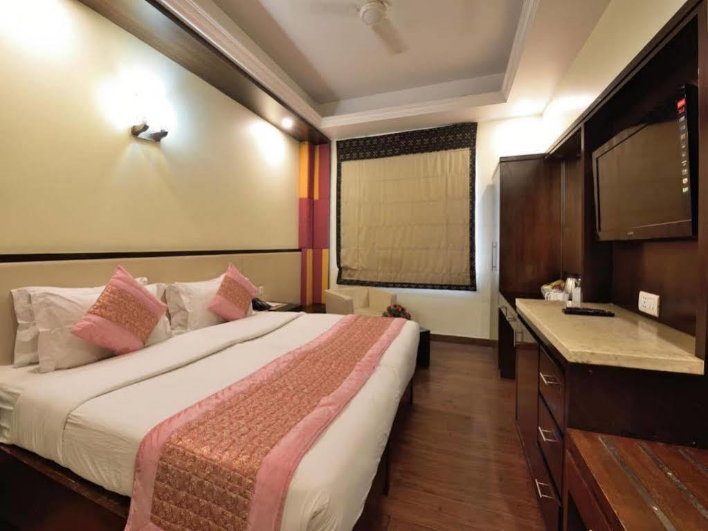 Fabhotel Marble Arch Karol Bagh Delhi  Ngoại thất bức ảnh